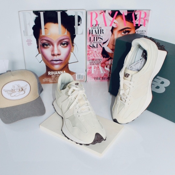 NEW BALANCE 327 Angora Sneaker - Picture 1 of 5